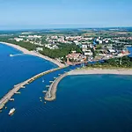 Apartment Seaside Kasprowicza 20 Kolobrzeg- W Cenie Basen, Sauna, Jacuzzi, Fitness, Grota Solna, Bawialnia, Parking - Free Pool, Saunas, Salzgrotte, Jacuzzi, Gym, Children's Playroom, Fitness, Parking *